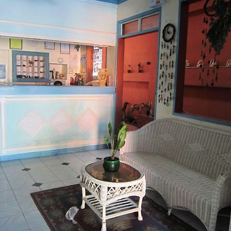 Coastal Inn Dumaguete City Extérieur photo